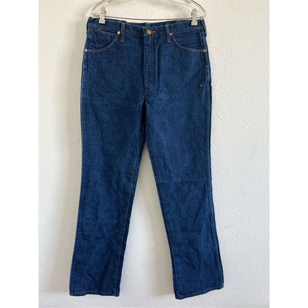 Wrangler men’s jeans size 36x33 100% cotton  waist16”, inseam 33”, length 44”